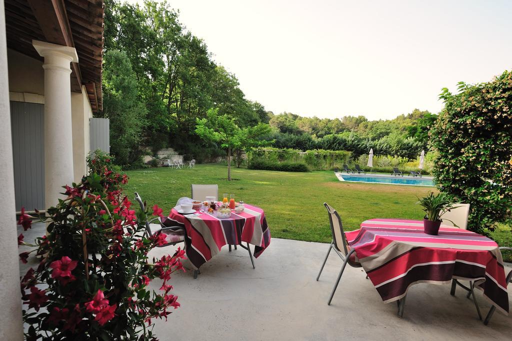 Mas De Lure Bed & Breakfast Salon-de-Provence Luaran gambar